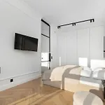 Stylish With Views And Parking In The Prestigious Hanza Tower With Swimming Pool By Renters Szczecin