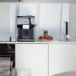 Stylish With Views And Parking In The Prestigious Hanza Tower With Swimming Pool By Renters Appartement