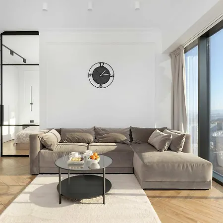 Stylish With Views And Parking In The Prestigious Hanza Tower With Swimming Pool By Renters * 슈체친